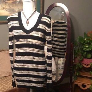 SOLD👜👜PINK REPUBLIC size XL wry cut with leggings